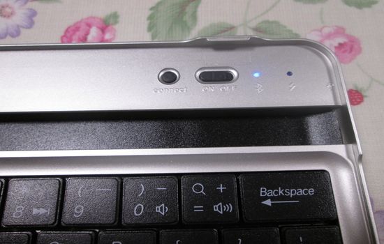 IMG 0700 【キーボード】Nexus7専用の「ワイヤレスBluetoothキーボードスタンド」を購入したらNexus7の操作が超快適になった！